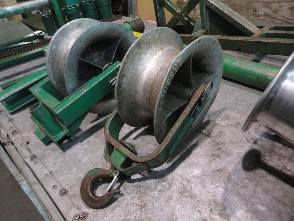 GREENLEE "SUPER" Tugger Cable Puller with all Hardware and Storage Box