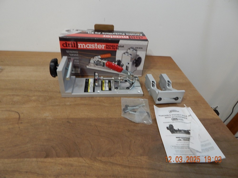 DRILL MASTER Portable Pocket Hole Jig No. 96264