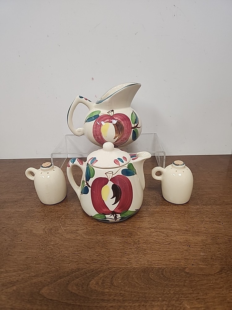 PURINTAN POTTERY APPLE COLLECTION