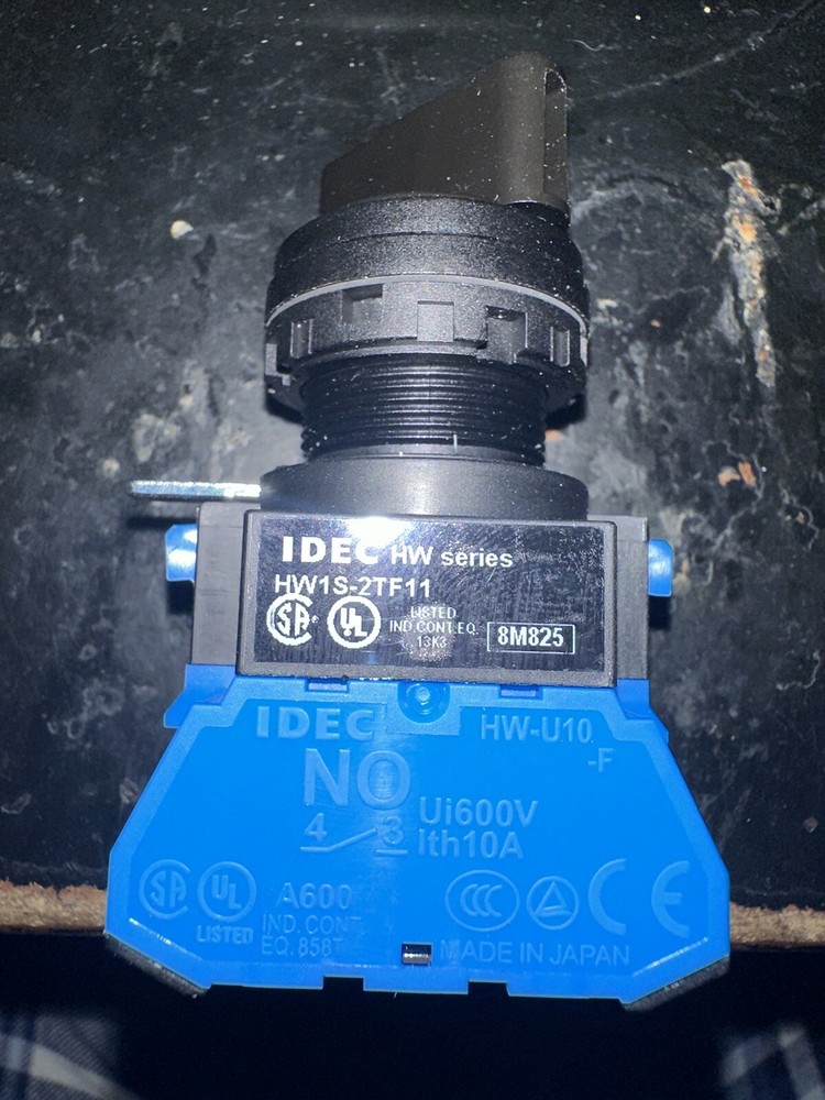 IDEC Control Unit HW1S-2TF11 Switch