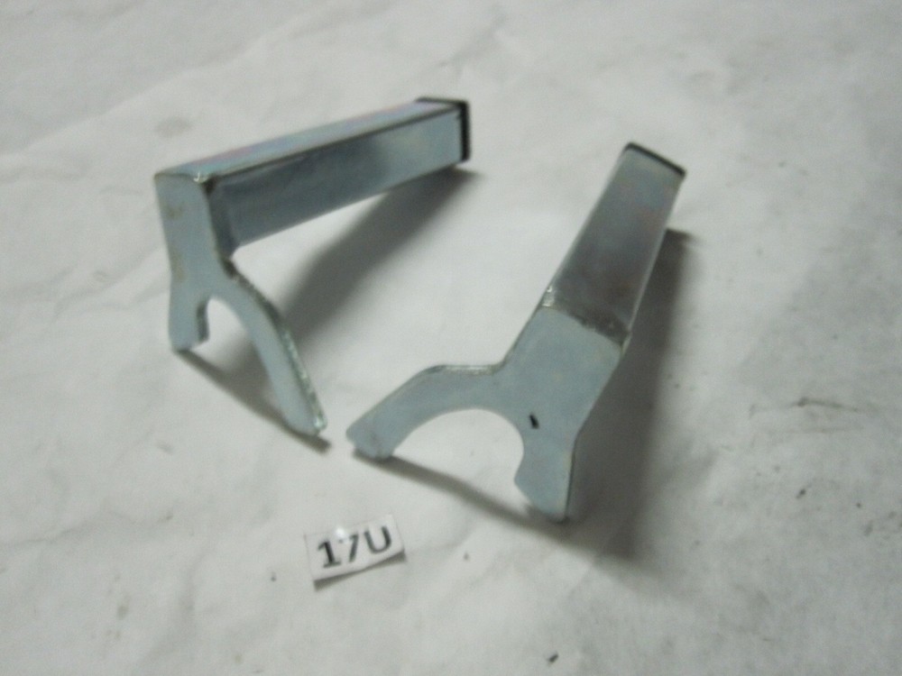2 QTY UNIT PADDOCK STAND BOBBINS U-type 174690