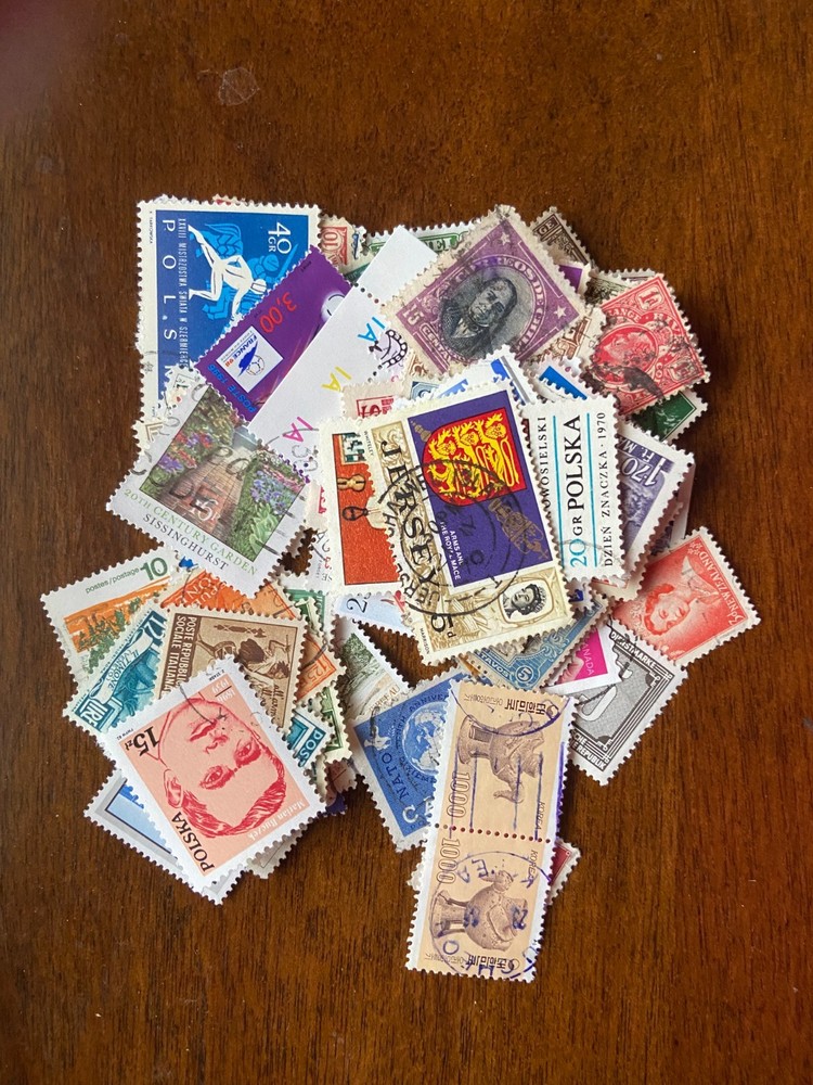 Worldwide Stamp Mixture!  100 Different Stamps!  Low Ship for Multiple Items!