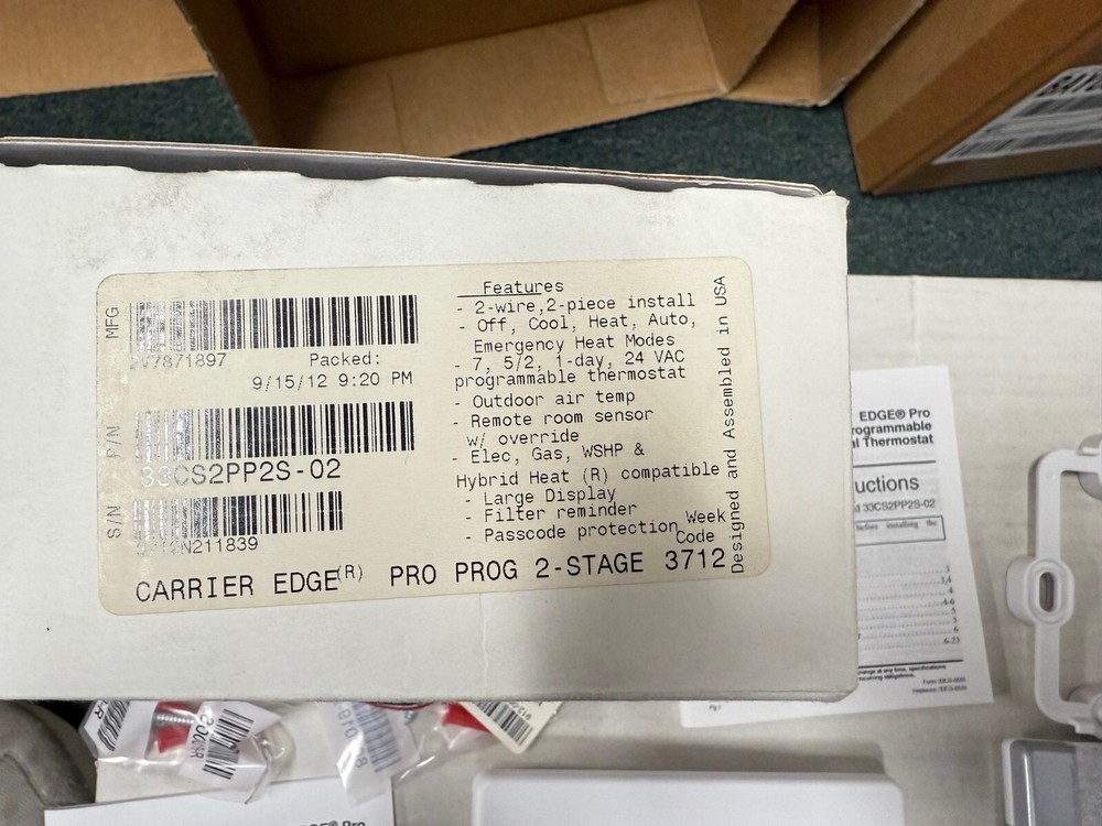 Carrier 33CS2PP2S-02 Edge Programmable Thermostat