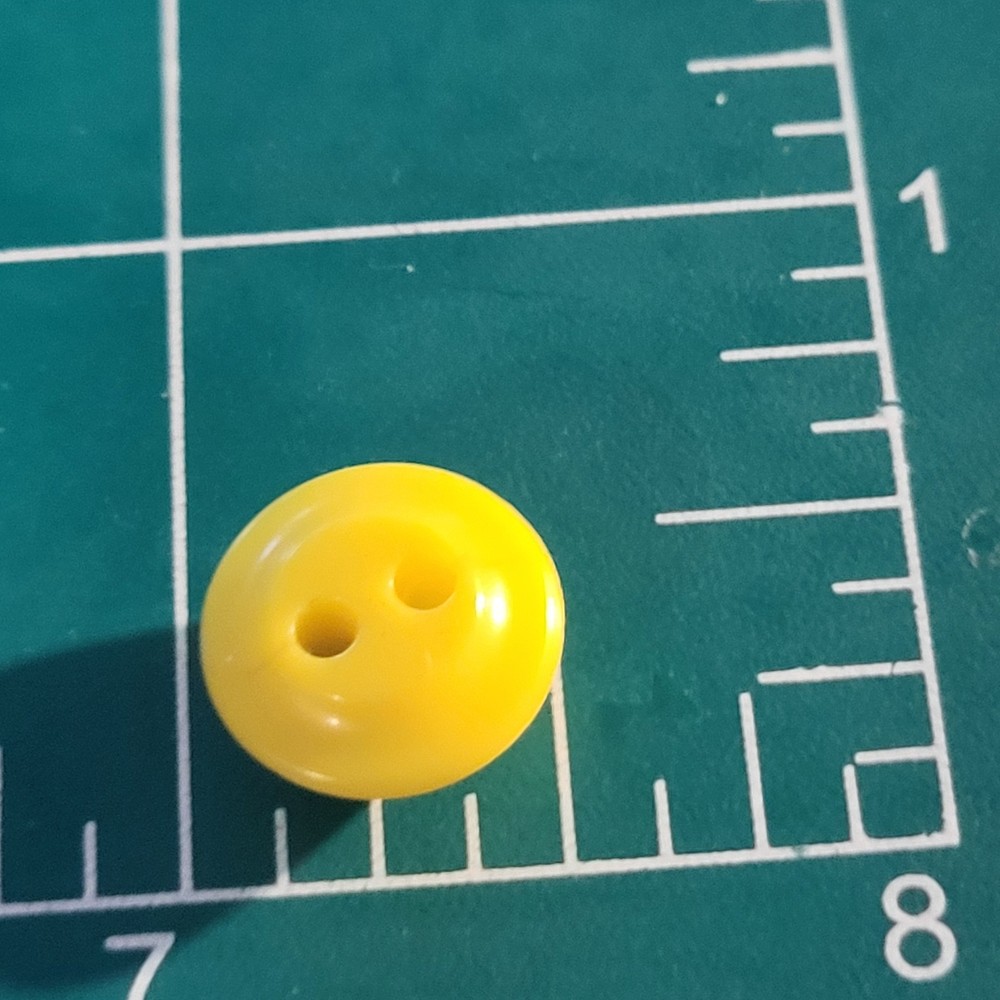Colt # 41 button yellow baseball 1/2" confirmed pattern excellent condition