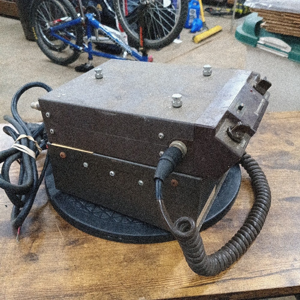 Standard c890L Radio With Speaker Untested
