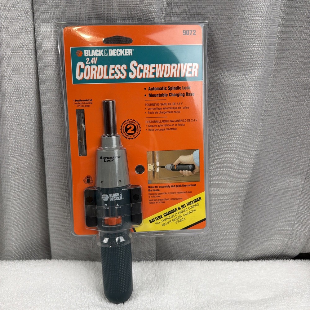 Black & Decker 2.4v Cordless Screwdriver Model #9072 Rechargeable Mountable Base