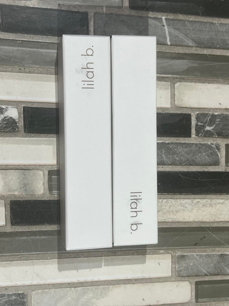 2 PACK lilah b. - Retractable Foundation Brush
