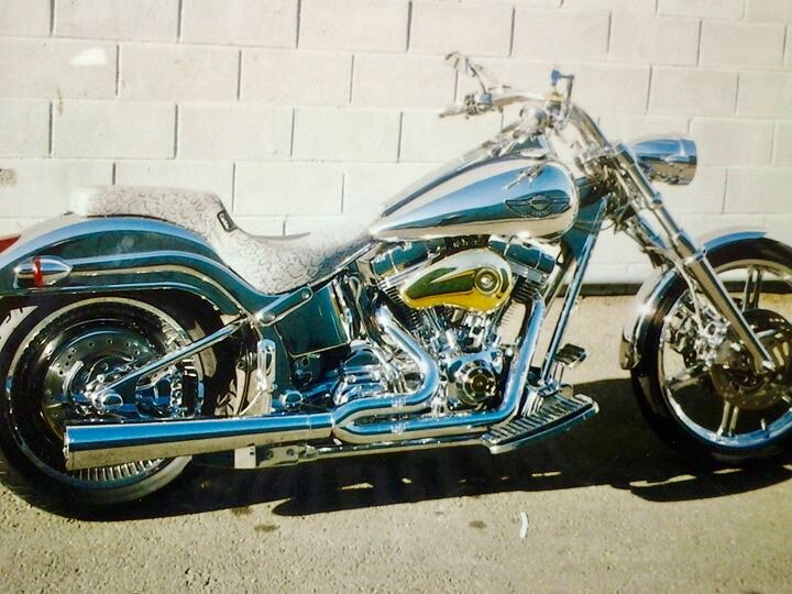 2 GENUNE CVO TOURING Harley-Davidson Front Brembo Brake Calipers Shown 443203-08