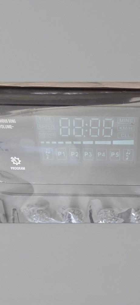 UCIN vibration plate exercise machine.