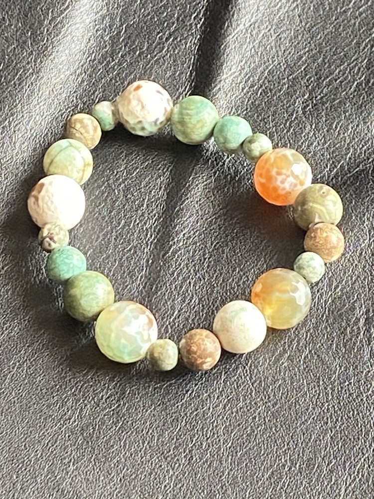 Handmade Peacock Agate & Dyed Agate Bracelet