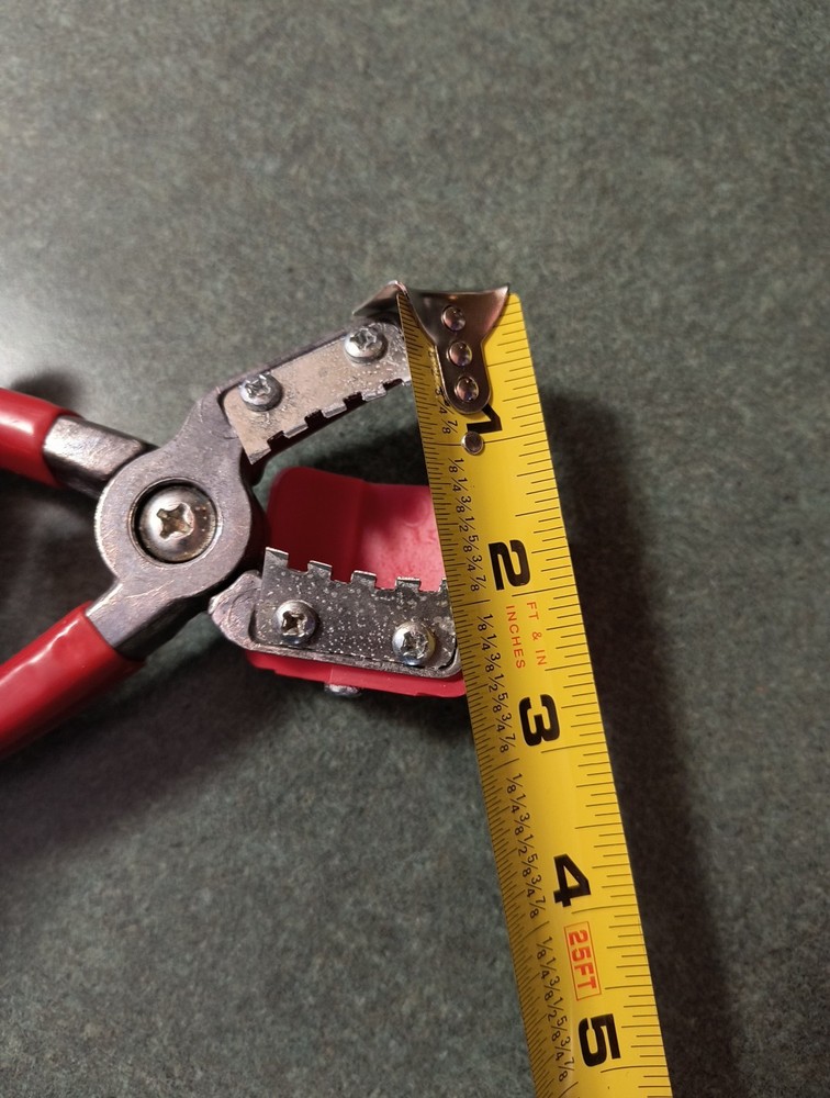 The Texan York Nut Sheller - Nut Cracker