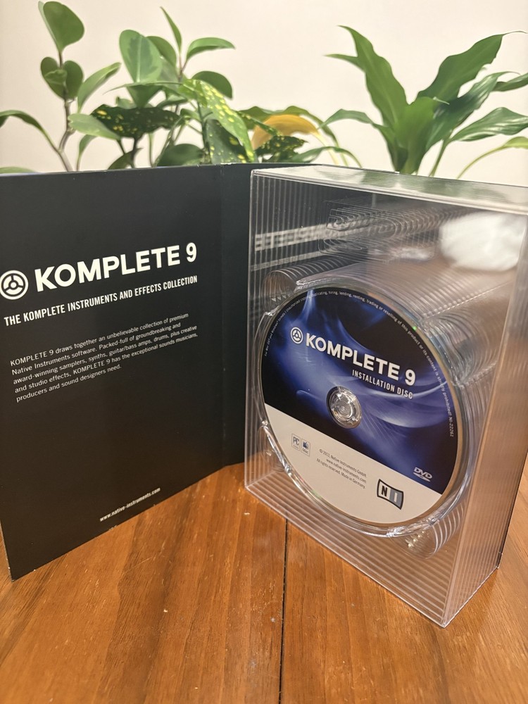 Komplete 9 Native Instruments & Effects Collection 12 Disc - No Serial