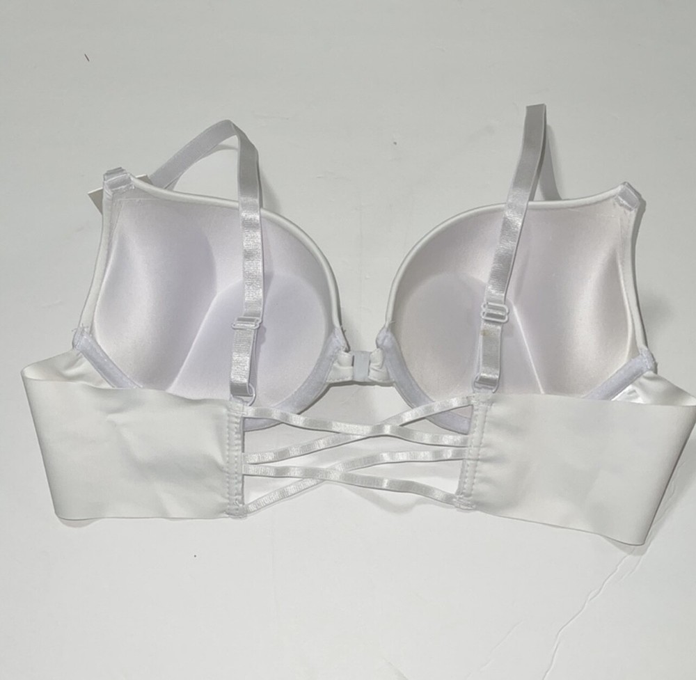 Super Extra Push Up Bombshell Bra Front Close. Very comparable with VS Bra. NWT