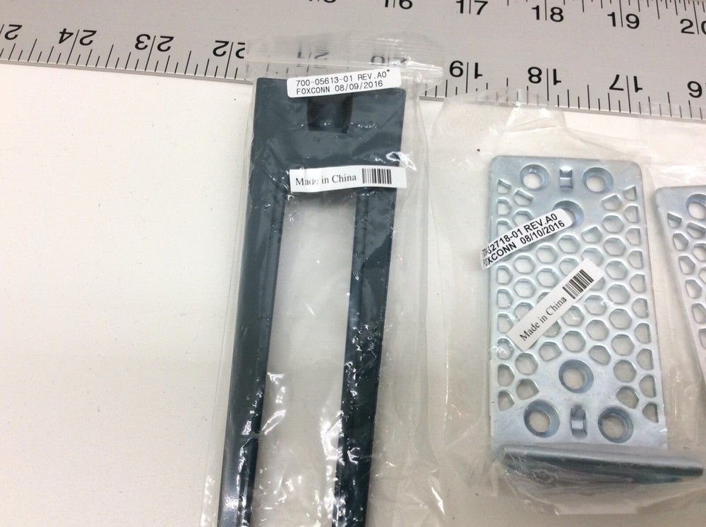 Cisco 69-2525-01 Catalyst Rack Mount Kit