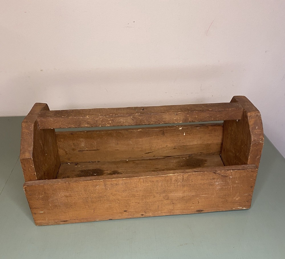 VINTAGE ANTIQUE PRIMITIVE WOOD TOOL BOX