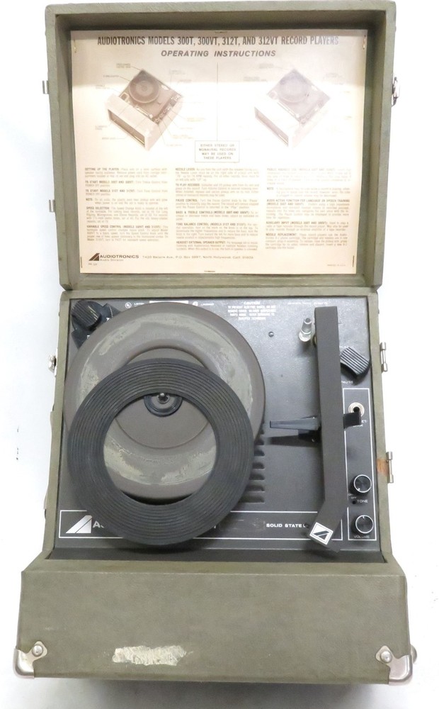 Audiotronics 312T Record Player * Functional Condition * Collector / Vintage