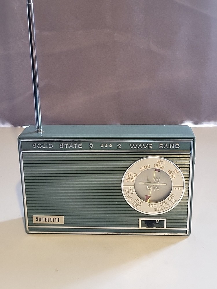 Solid state 9 Two wave radio see description