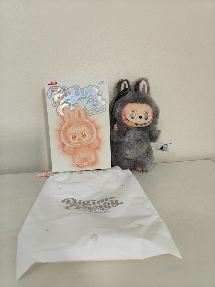 Authentic POP MART The Monster Big into Energy Pendant Hidden Edition-ID