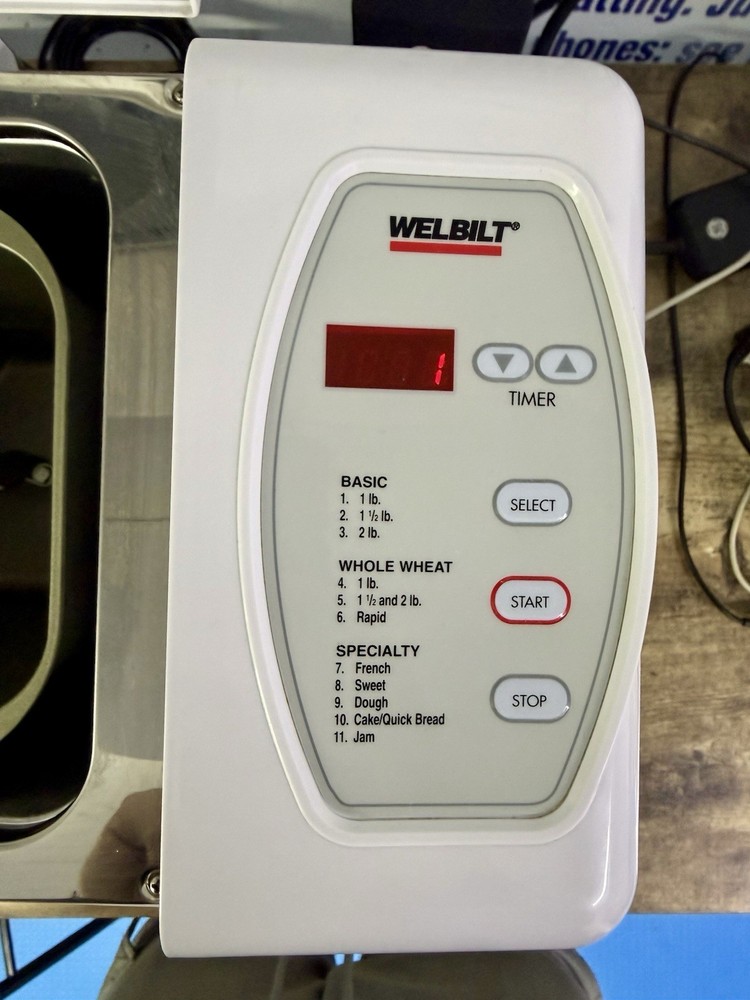 Welbilt The Bread Machine ABM4900 Automatic Bread Maker - Demo Video