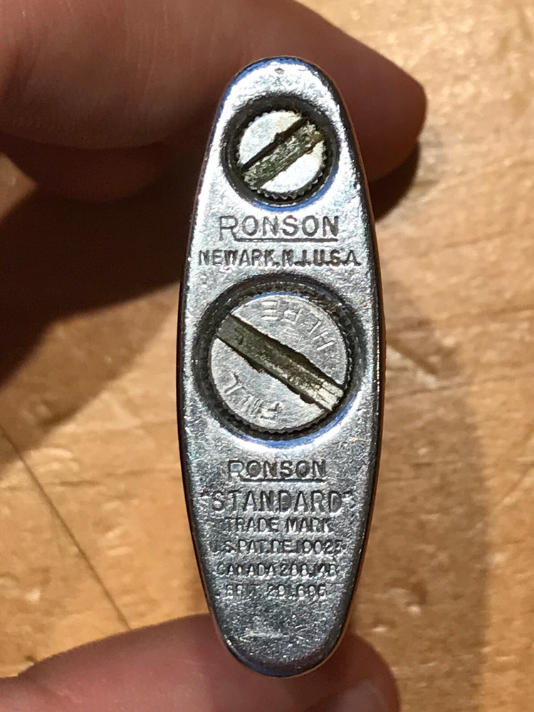VINTAGE RONSON STANDARD LIGHTER WITH BLACK LEATHER