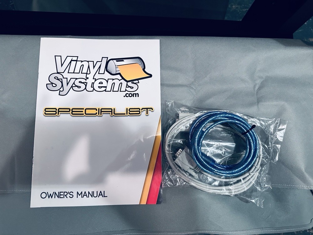 Vinyl Systems Specialist 28in Vinyl Printer/Cutter Plotter Style Printer