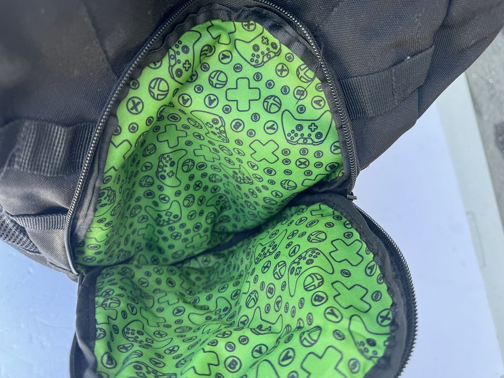 Bioworld 2019 Microsoft Xbox Backpack Black Green