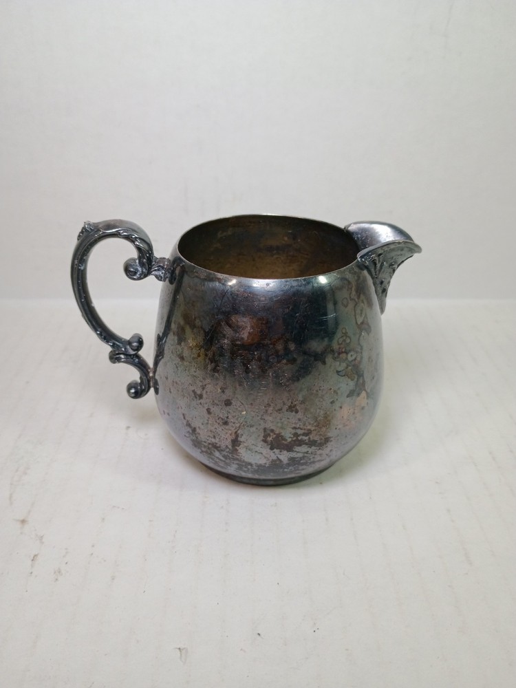Vintage Ornate Wm Rogers 104 Silver Plated Creamer Pitcher