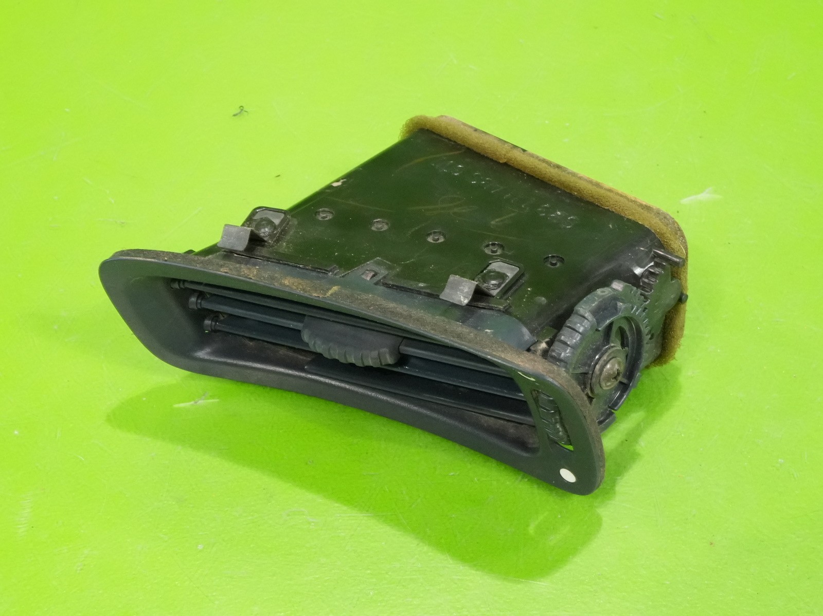 92-95 Civic OEM passenger right dash HVAC air heater AC vent blue