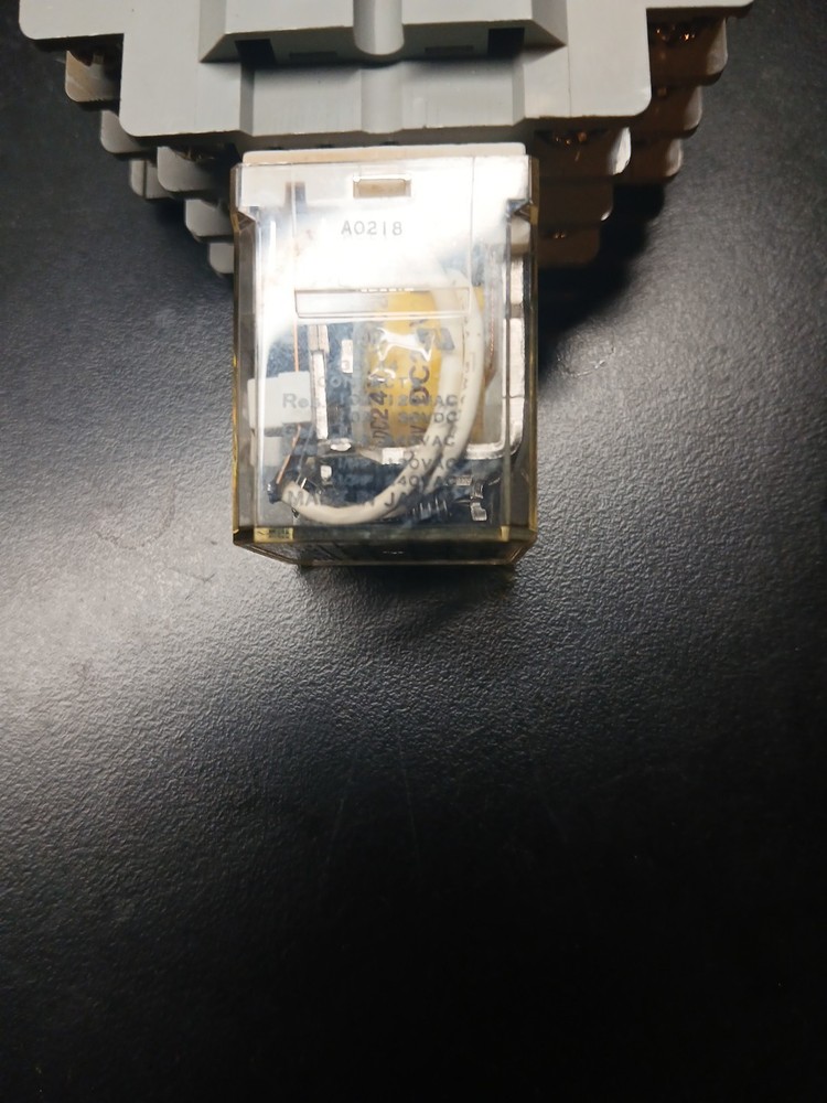 SQUARE D RELAY 8501 RSD43V53 with 8501NR43 SOCKET