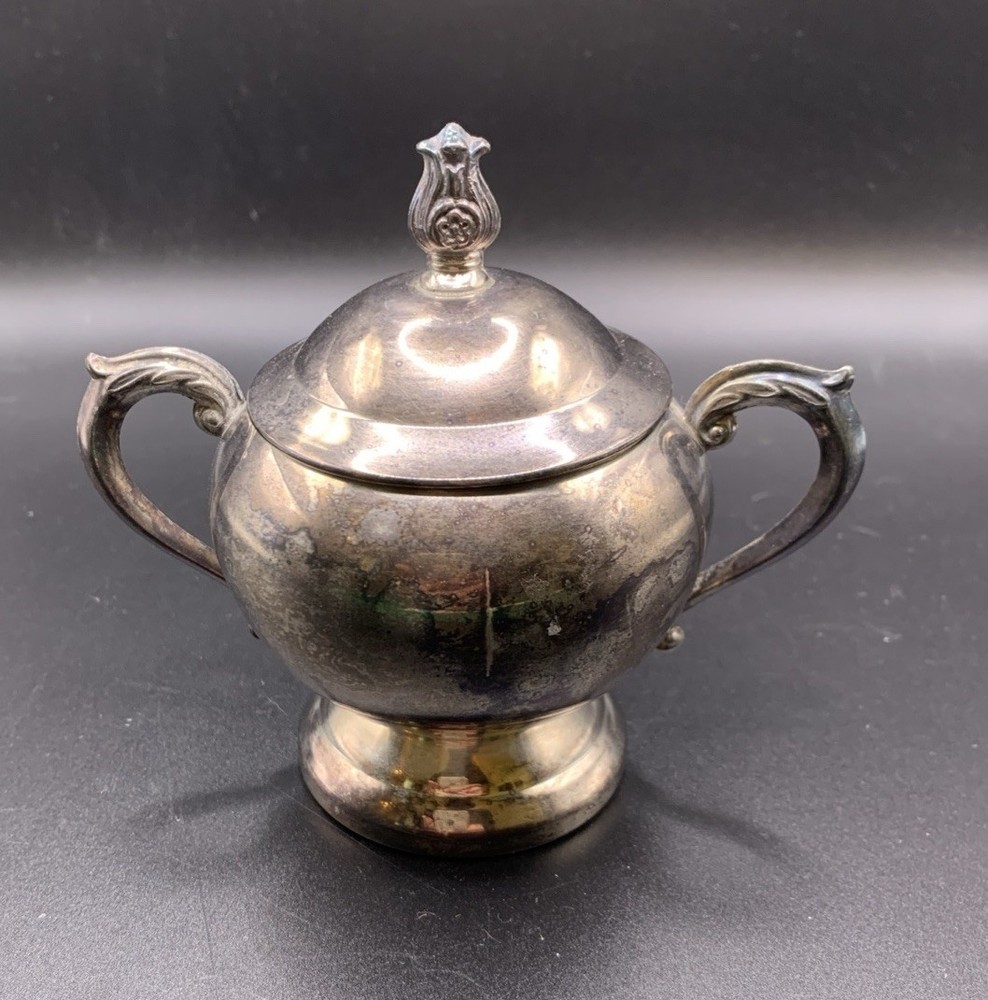 FB Rogers Silver plated Lidded Sugar Bowl Handles Vtg