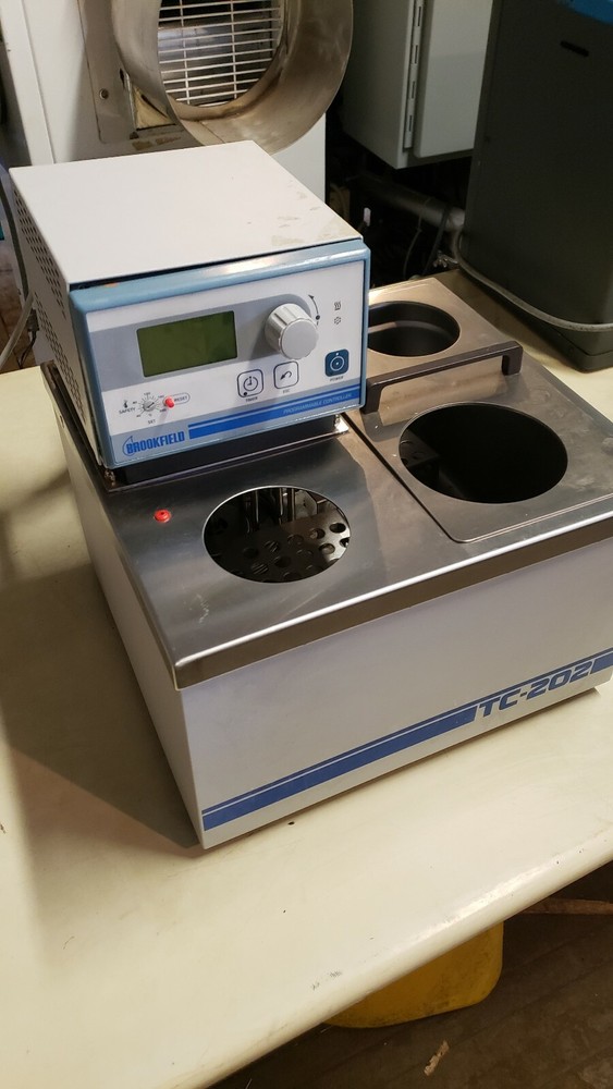 BROOKFIELD TC-202 CONSTANT TEMP. CIRCULATION BATH, W/ DIGITAL TEMPERATURE CONTRL