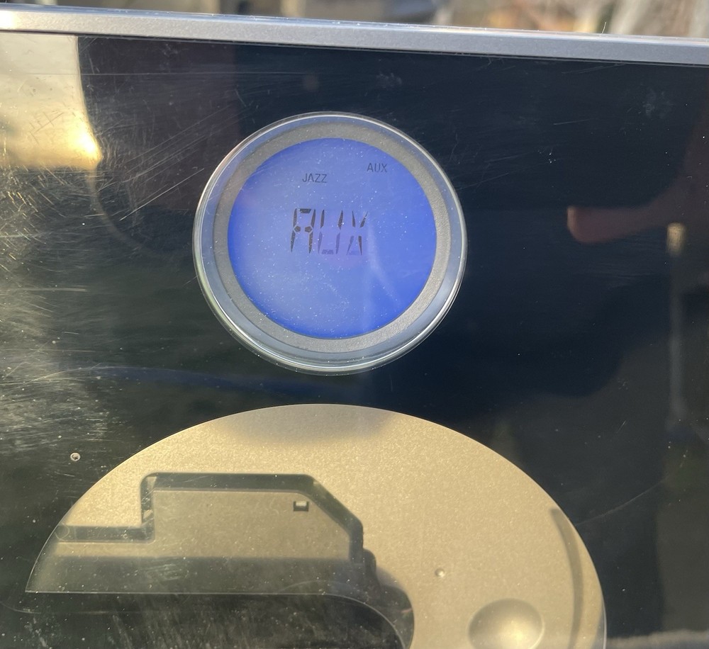 PHILIPS MC235B Micro System CD Player W/ SPEAKERS