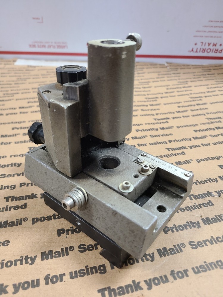Optical Dovetail Mount w/Translation