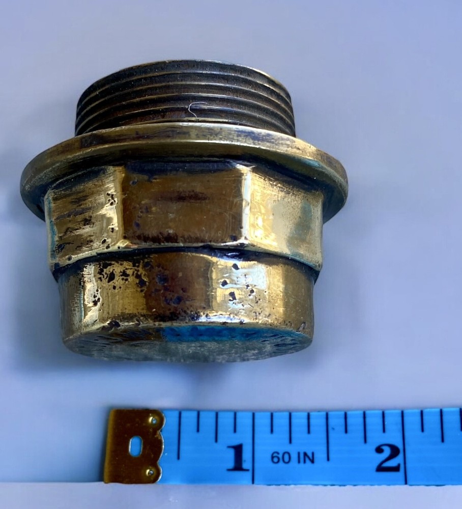 John Morris and Sons LTD Manchester Threaded Hubcap Fire Engine External Thread