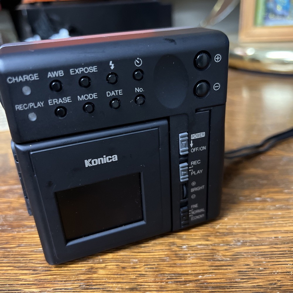 Konica Q-Mini Digital Camera