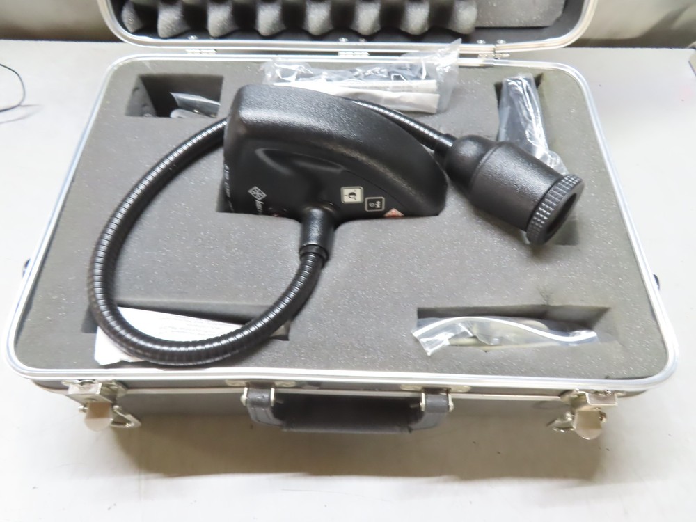 Ken-A-Vision Video Flex Presentation Camera with Case. Tested