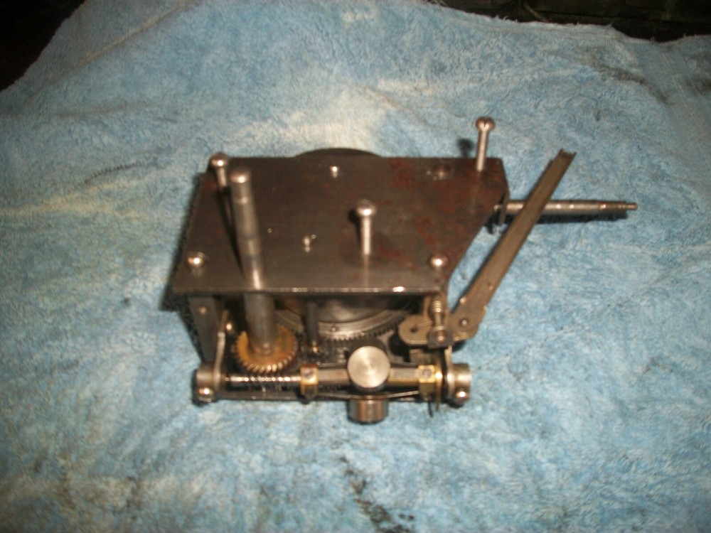 PONOGRAPH MOTOR 2 SPRING***MOTOR REBUILT***