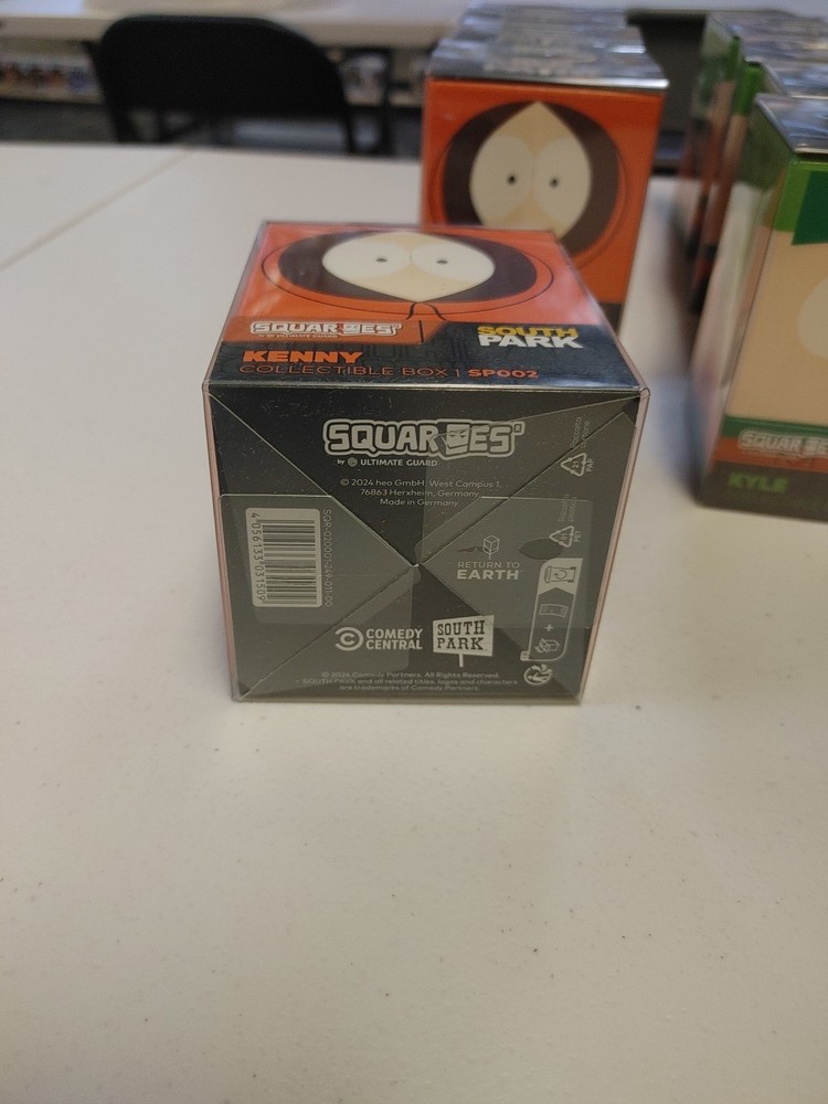 Kenny 100+ Deck Box