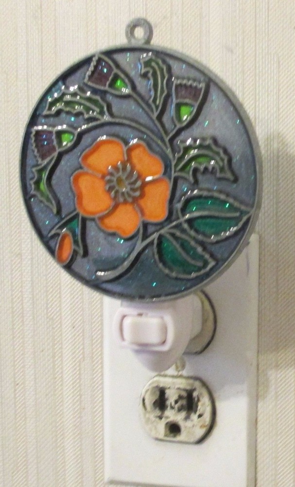 FLOWER NIGHTLIGHT (SPRING GARDEN SUNCATCHER)