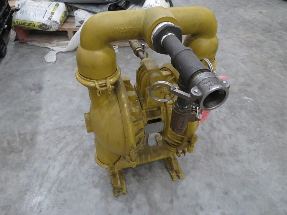 Versa Matic E2AA3R330C-ATEX Pump