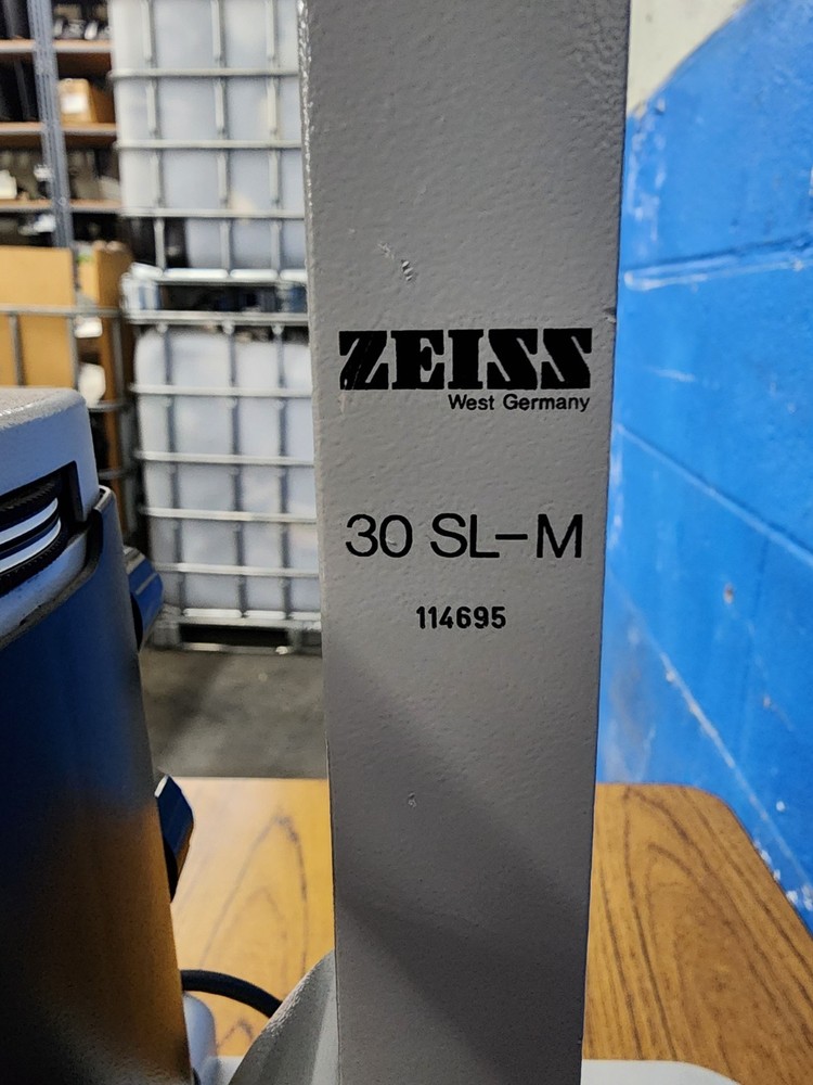 Zeiss 30 SL-M Slit Microscope with Powered Table