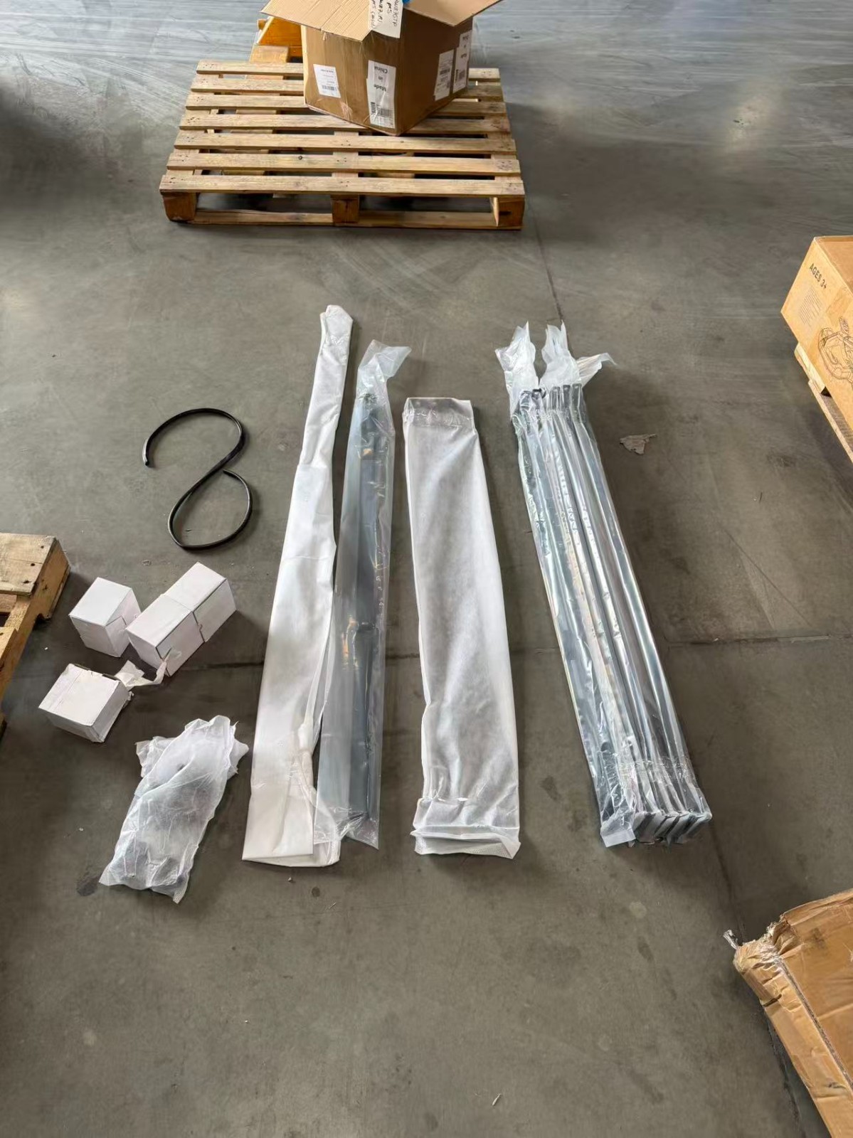 US For 2005-2023 Toyota Tacoma Double Cab Roof Rack Cargo Carrier w/LED Light