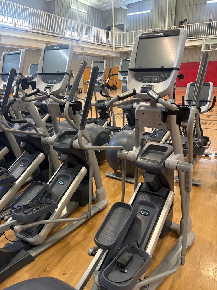 Precor EFX 885 Elliptical Trainer - Moveable Arms