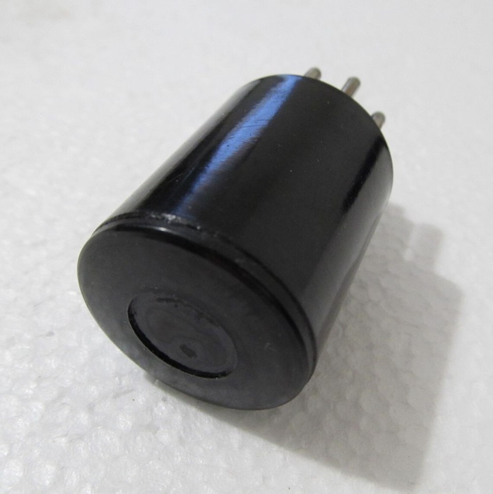 UNKNOWN TYPE - UTC Plug In Transformer, Octal 8-PIN