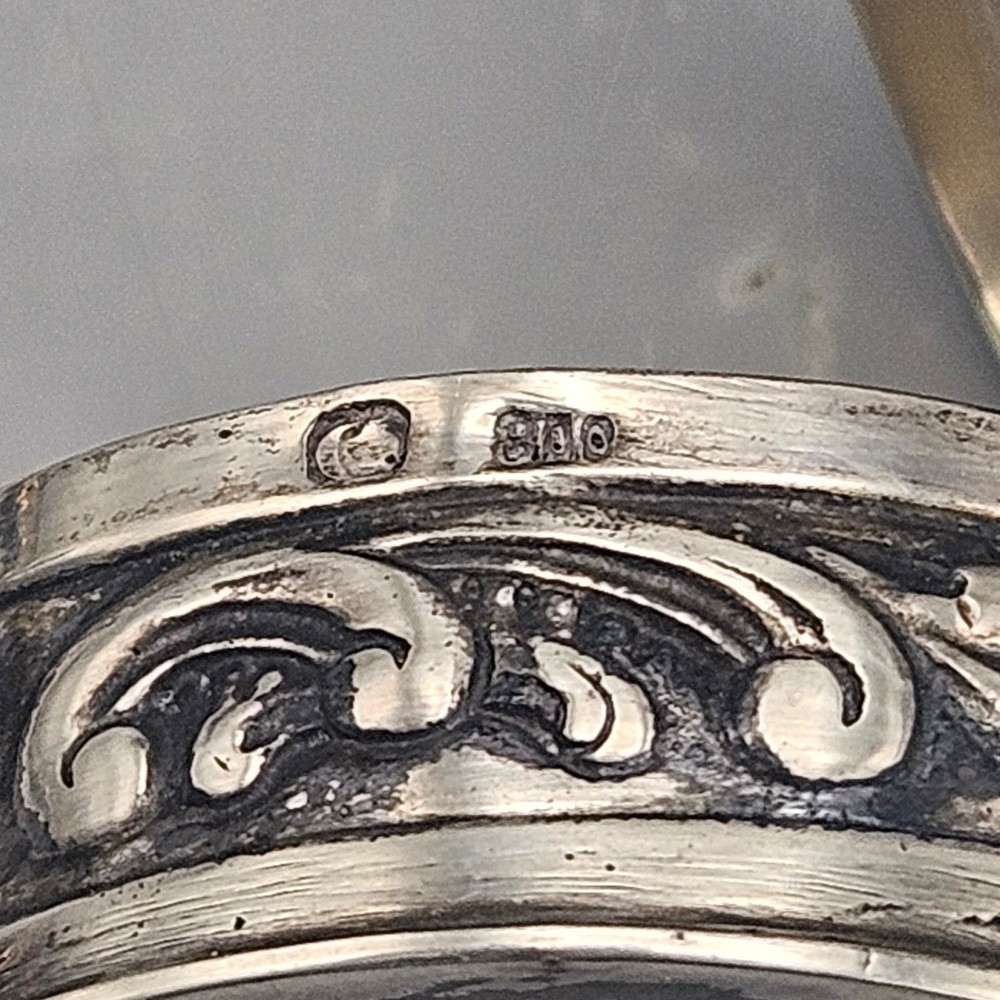 Round Signed 800 Silver Box - Cherubs