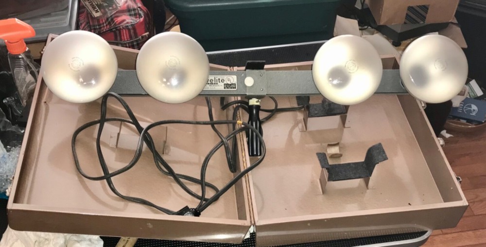 Vintage Improved Powelite Folding Model 150 Portable Sunshine