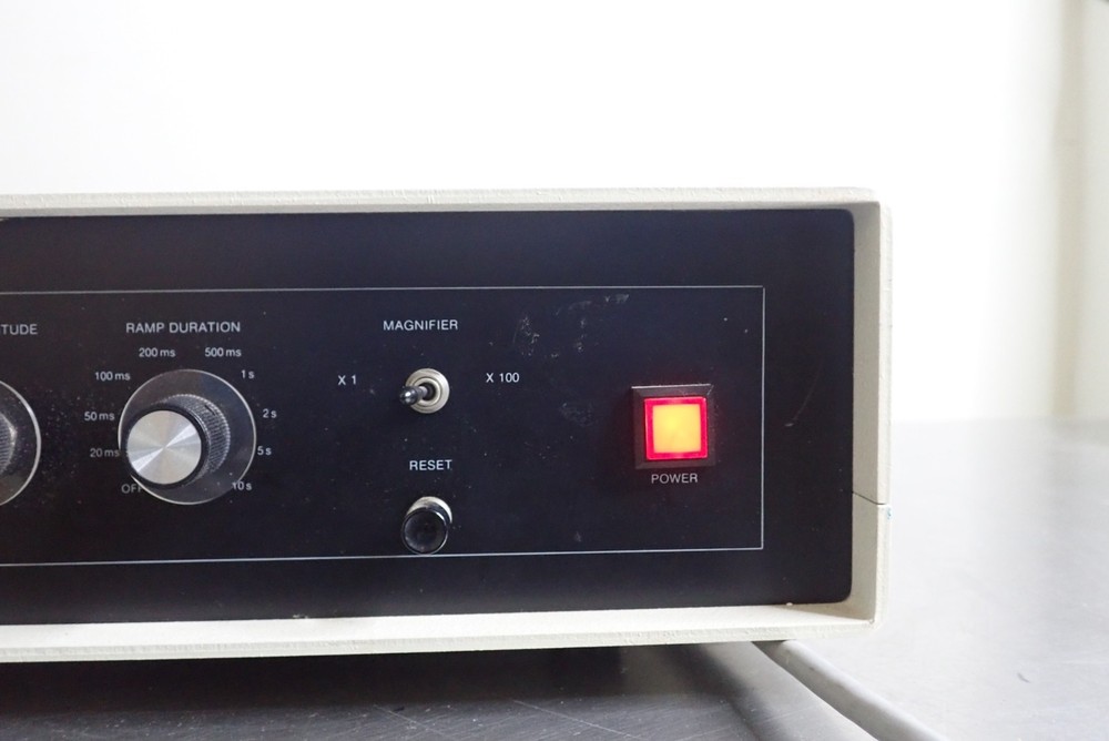 Burleigh RC-43 Programmable Ramp Generator