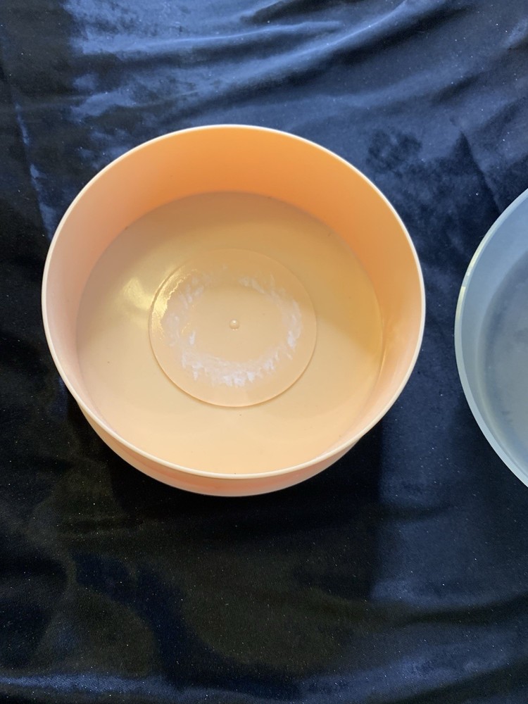 Vintage Chloe Dusting Powder Lily Container