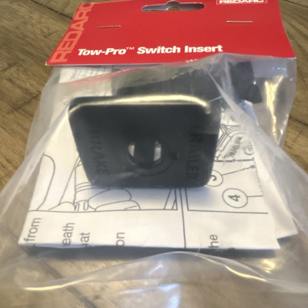 REDARC TPSI-001 Universal Tow-Pro Switch Insert Mount