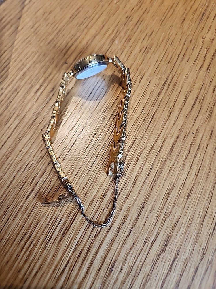 DTI Swiss Quartz Watch. Needs Battery